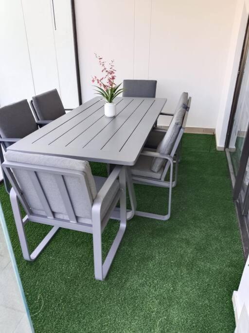 Apartment 107 St Tropez Eyrie Cape Town