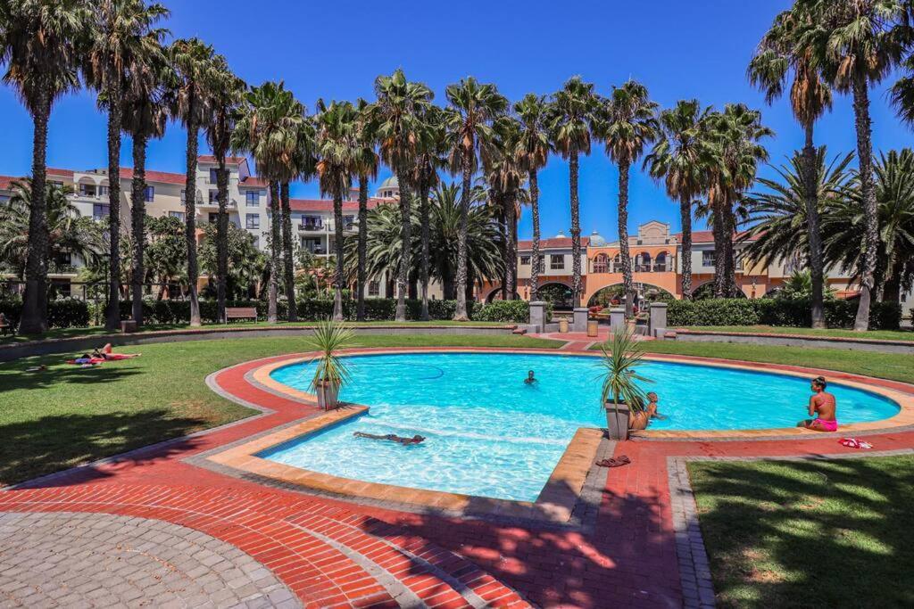 Apartment 107 St Tropez Eyrie Cape Town