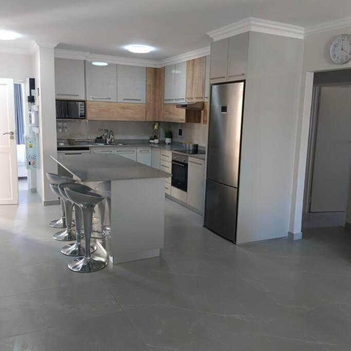 107 St Tropez Eyrie *
