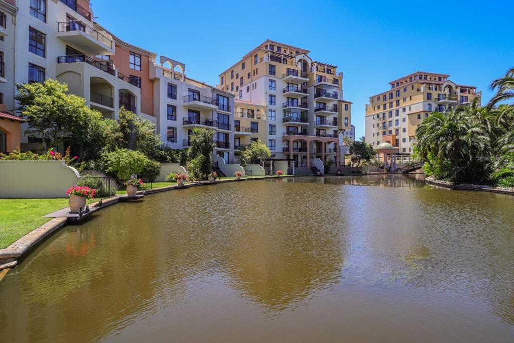 107 St Tropez Eyrie *
