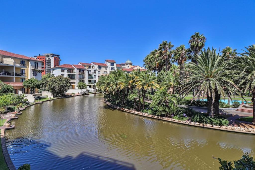 107 St Tropez Eyrie Apartment Cape Town